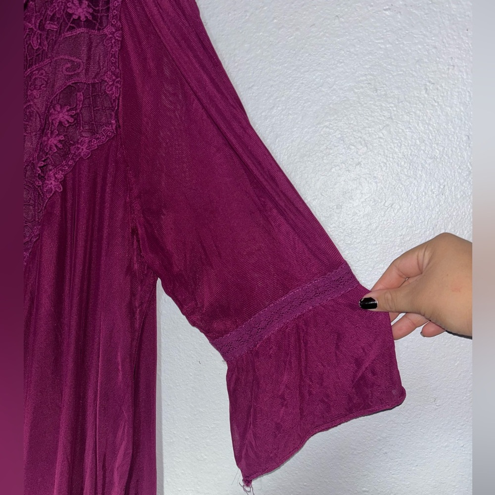 Elegant Lace Detail Women's Top - Purple magenta - Picture 5 of 11